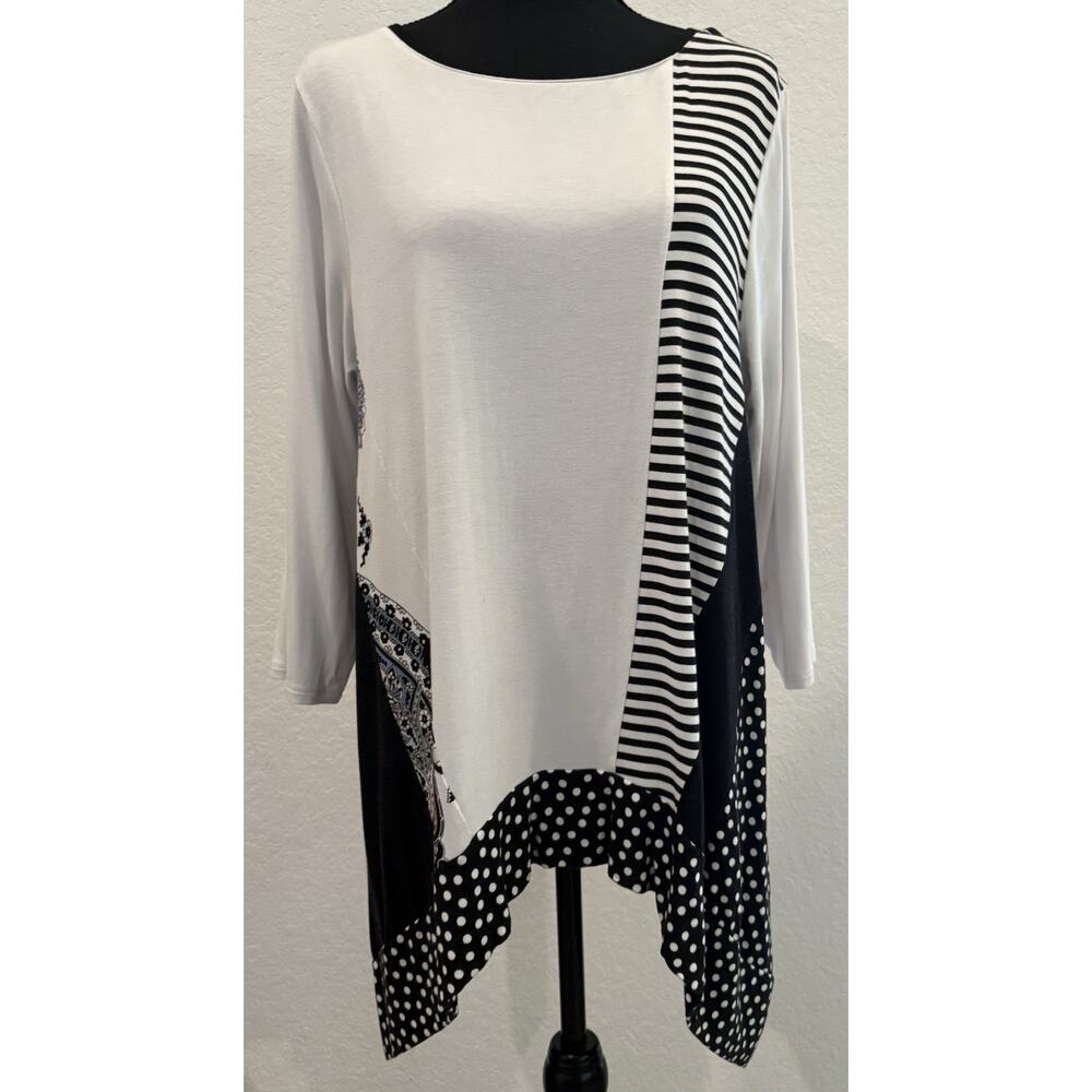 Chico’s Black and White Multi-Pattern Tunic 3/4 Sleeves Size 2 (Large)
